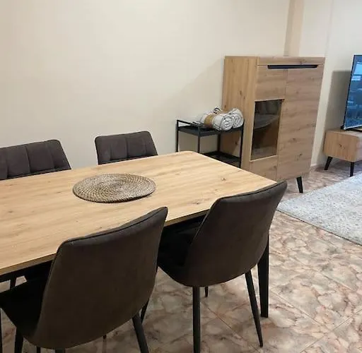 уютная в *